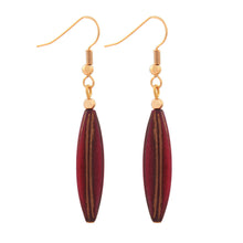 Lade das Bild in den Galerie-Viewer, Ohrhaken Ohrhänger Ohrringe 30x9mm Rillenolive Kunststoff dunkel-lila