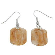 Lade das Bild in den Galerie-Viewer, Ohrhaken Ohrhänger Ohrringe 37x15mm Schrägperle Kunststoff beige-horn-marmoriert-matt