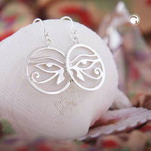 Lade das Bild in den Galerie-Viewer, Ohrhaken Ohrring 34x20mm Horusauge kreisrund glänzend Silber 925