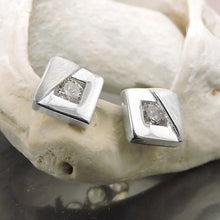 Lade das Bild in den Galerie-Viewer, Ohrstecker Ohrring 6x6mm Viereck matt-glänzend mit Zirkonia Silber 925
