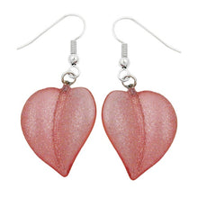 Lade das Bild in den Galerie-Viewer, Ohrhaken Ohrhänger Ohrringe 45x20mm Kunststoffperle Blatt rosa mit Flitter
