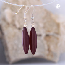 Lade das Bild in den Galerie-Viewer, Ohrhaken Ohrhänger Ohrringe 30x9mm Rillenolive Kunststoff lila-wachs
