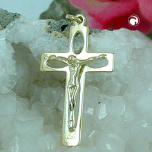 Lade das Bild in den Galerie-Viewer, Anhänger 28x17mm Kreuz mit Jesus durchbrochen glänzend 14Kt GOLD
