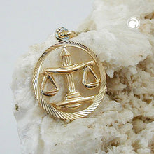 Lade das Bild in den Galerie-Viewer, Anhänger 15mm Sternzeichen Waage 9Kt GOLD
