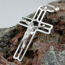 Lade das Bild in den Galerie-Viewer, Anhänger 37x23mm Kreuz mit Jesus glänzend Silber 925
