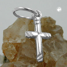 Lade das Bild in den Galerie-Viewer, Anhänger 12x6mm Mini-Kreuz glänzend Schrägstreifen Silber 925
