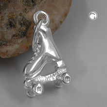 Lade das Bild in den Galerie-Viewer, Anhänger 13x9mm Schuh mit Rollen Silber 925
