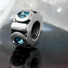 Lade das Bild in den Galerie-Viewer, Anhänger 10x5mm Perle Bead mit 4 Glassteinen hellblau rhodiniert Silber 925

