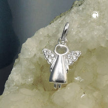 Lade das Bild in den Galerie-Viewer, Anhänger 13x10mm Engel mit Zirkonias glänzend Silber 925

